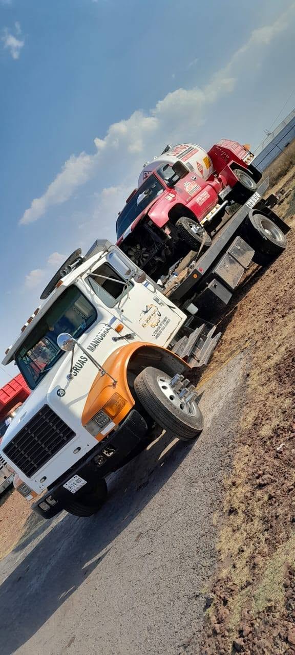 Grúa 06 — Rescate en carretera